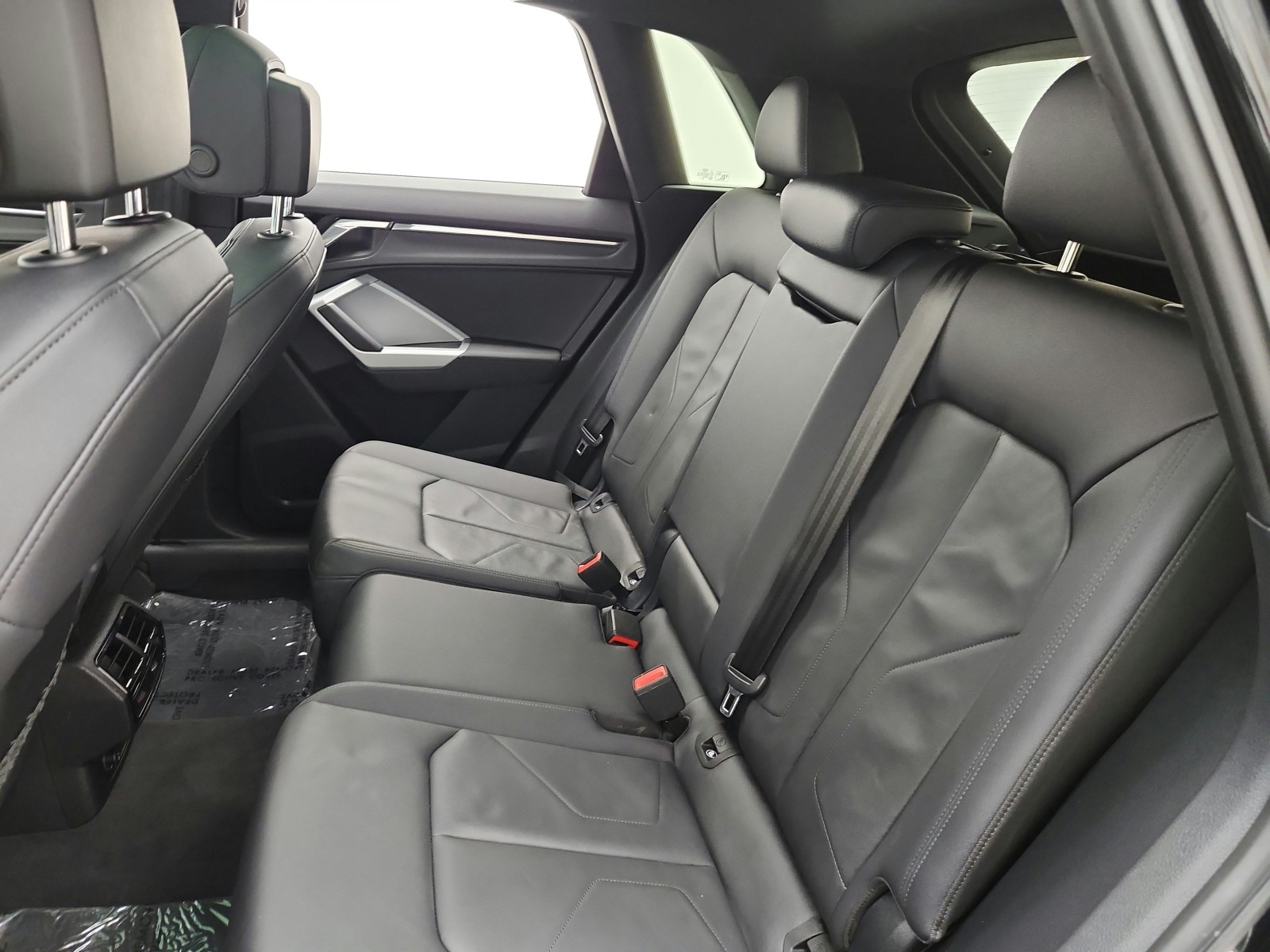 Used 2023 Mythos Black Metallic Audi S line Premium image 13