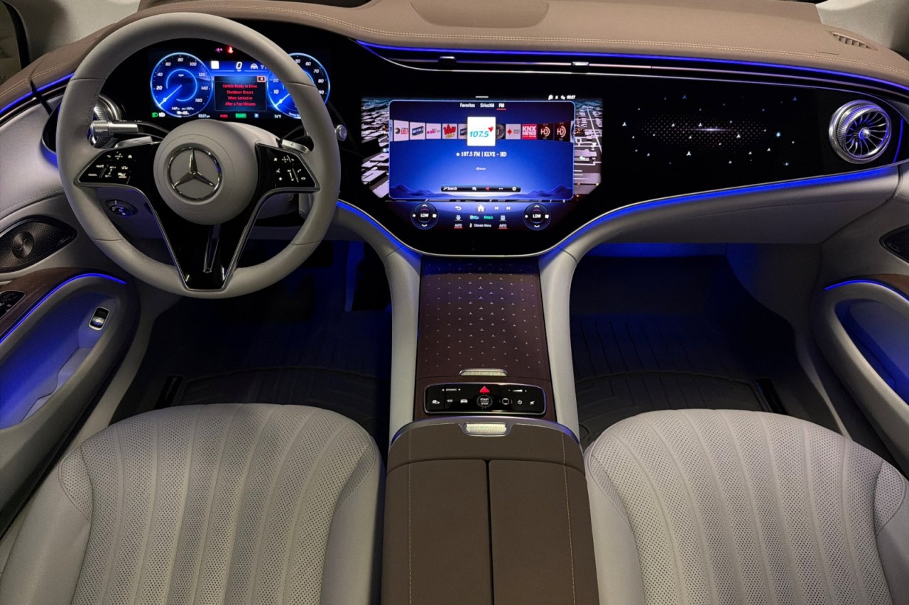 Certified Used 2024 Nautical Blue Metallic Mercedes-Benz EQS 450 image 12