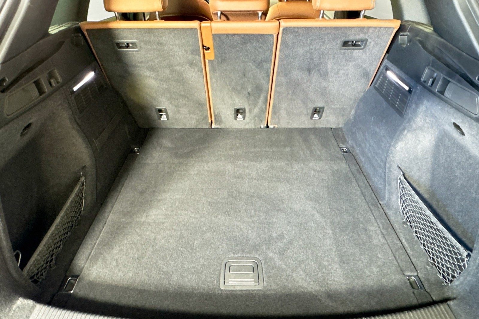 Used 2022 FLORETTE SILVER Audi S line Premium image 25