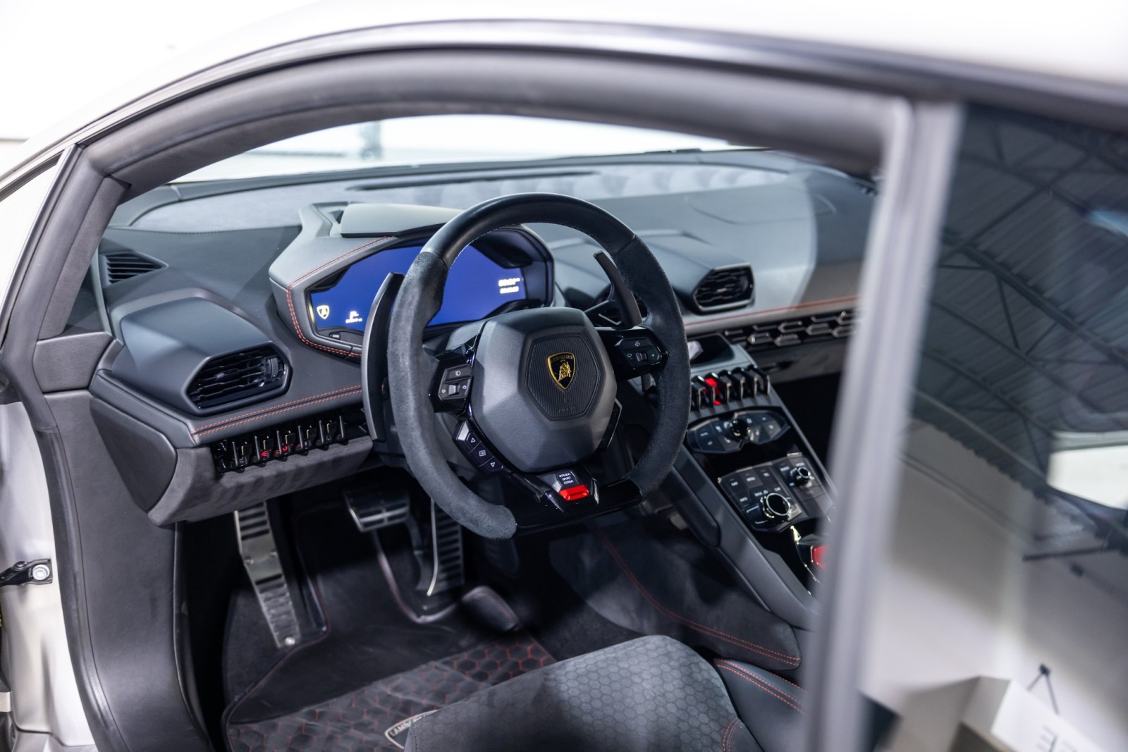 2017 Lamborghini Huracan Base - Photo 38