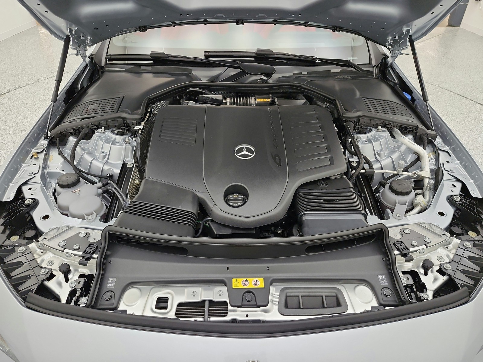 New 2026 Cirrus Silver Metallic Mercedes-Benz CLE 450 image 12