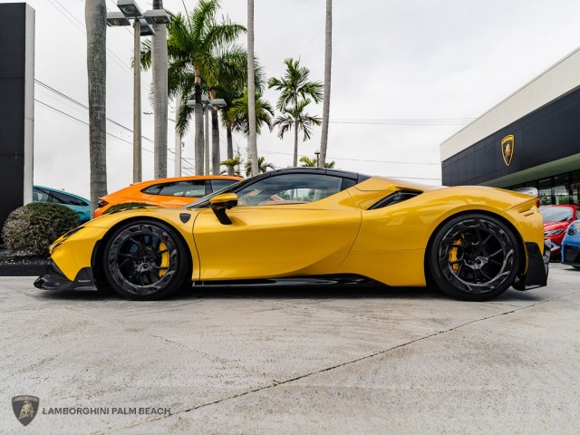 Ferrari SF90 Spider