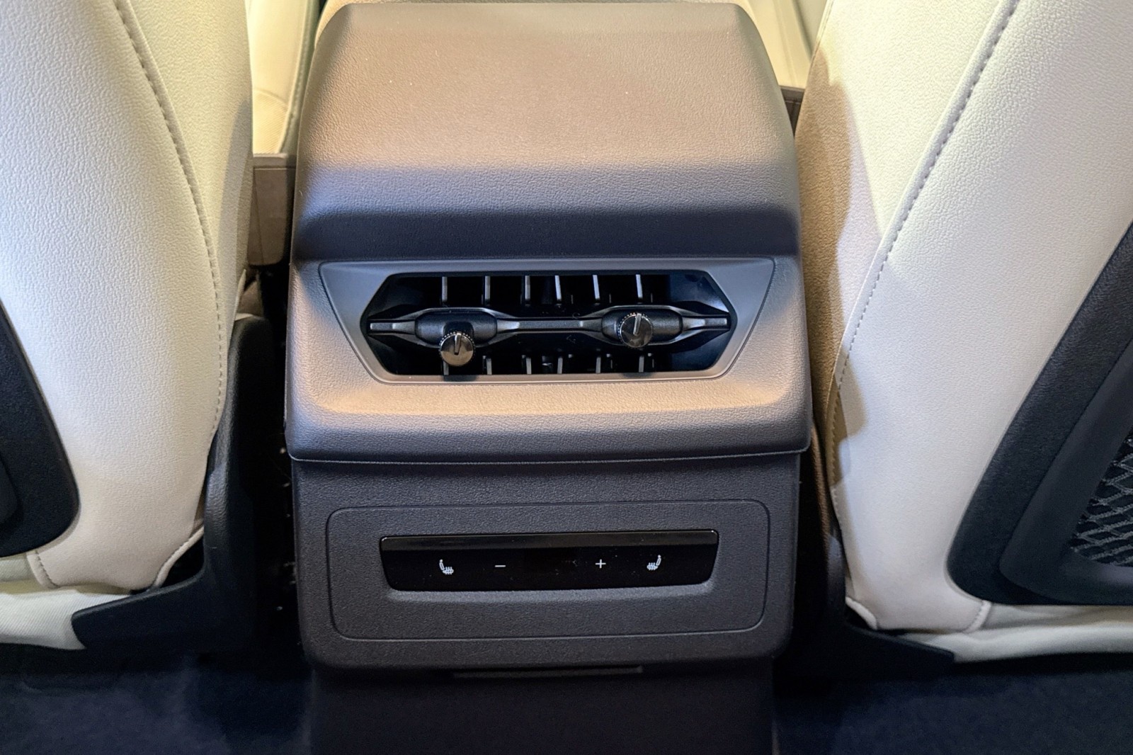 New 2025 Glacier White Metallic Audi Premium Plus quattro image 22