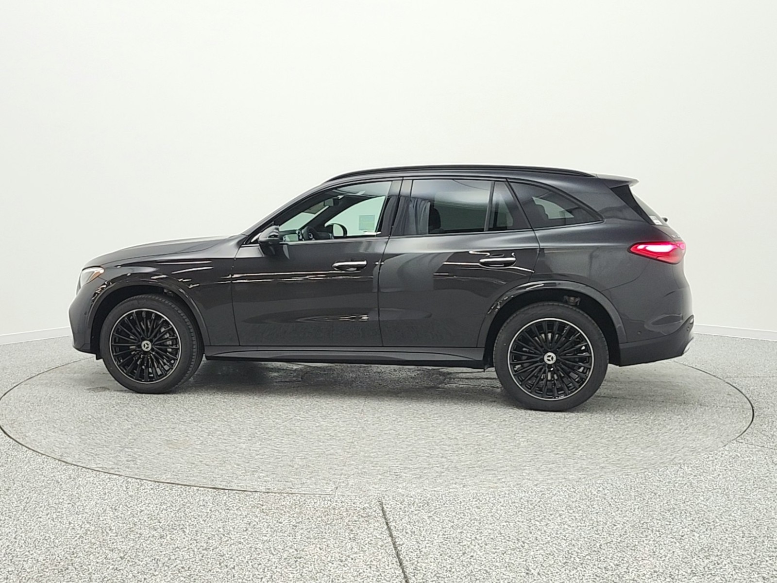 New 2026 Graphite Grey Metallic Mercedes-Benz GLC 300 image 8