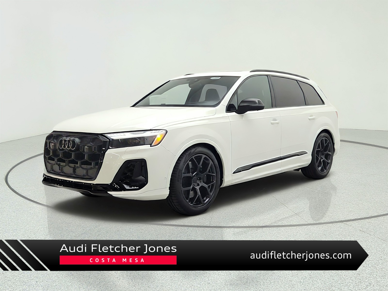 Carrara White 2026 Audi SQ7 SUV / Crossover All-Wheel Drive Automatic