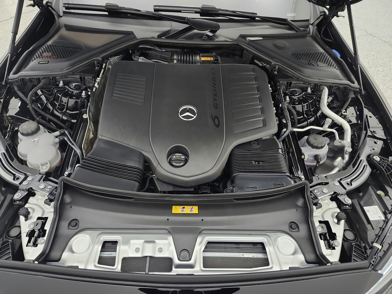 New 2026 Black Mercedes-Benz E 450 image 12