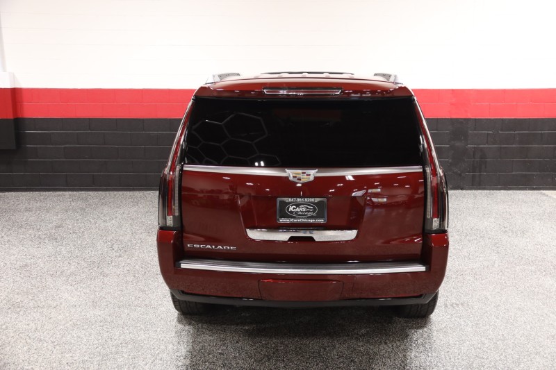 2016 Cadillac Escalade Luxury Collection 4dr Suv in , 