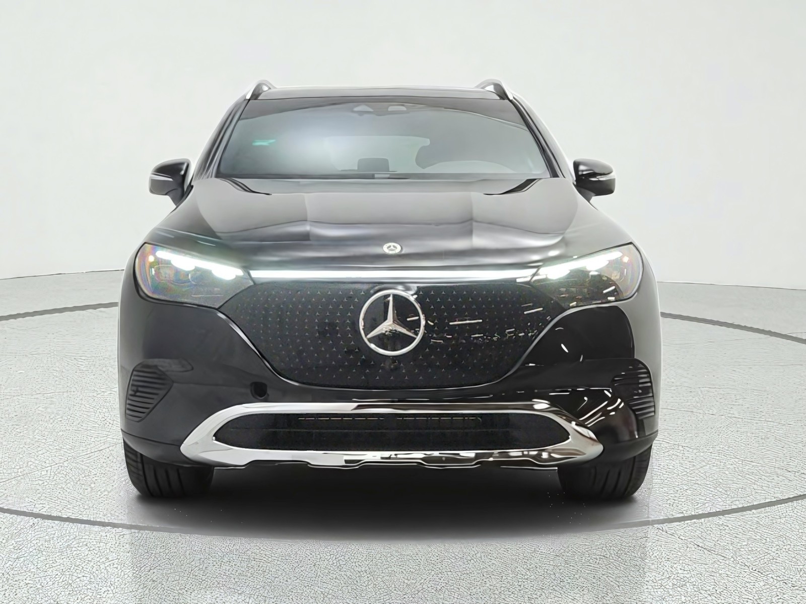 New 2027 Black Mercedes-Benz EQE 320+ SUV image 2