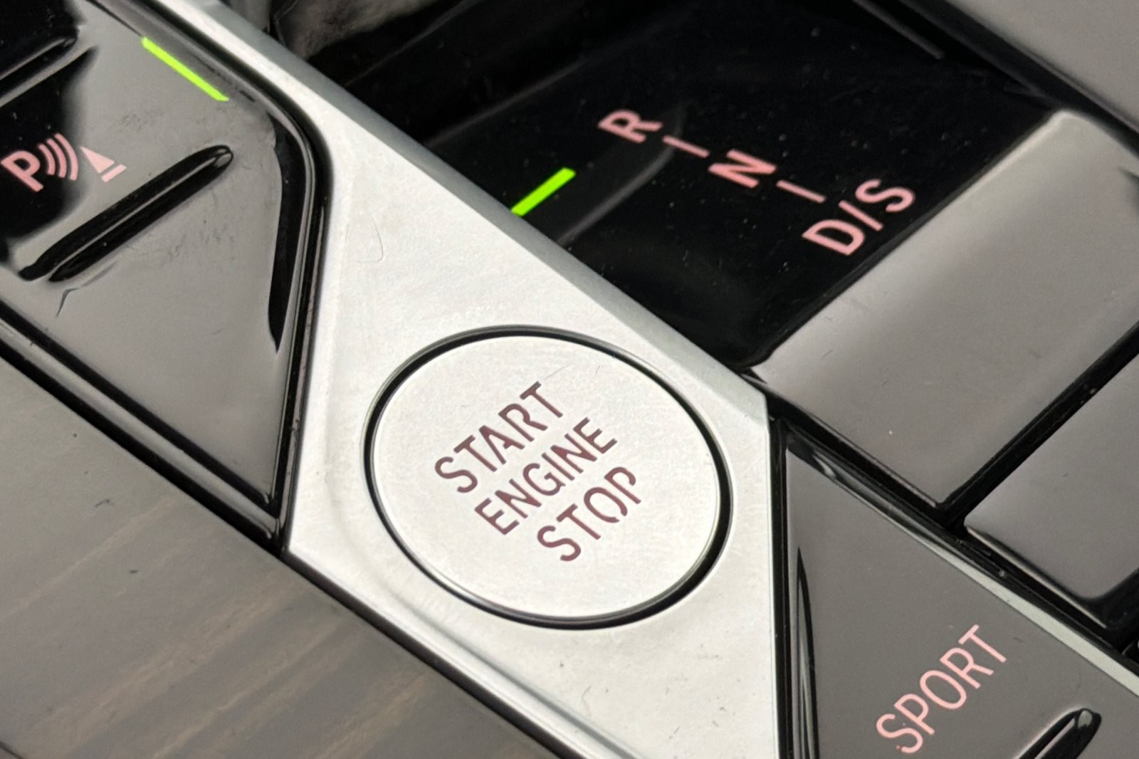 Used 2025 SKYSCRAPER GREY BMW xDrive40i Sports Activity Vehicle image 22