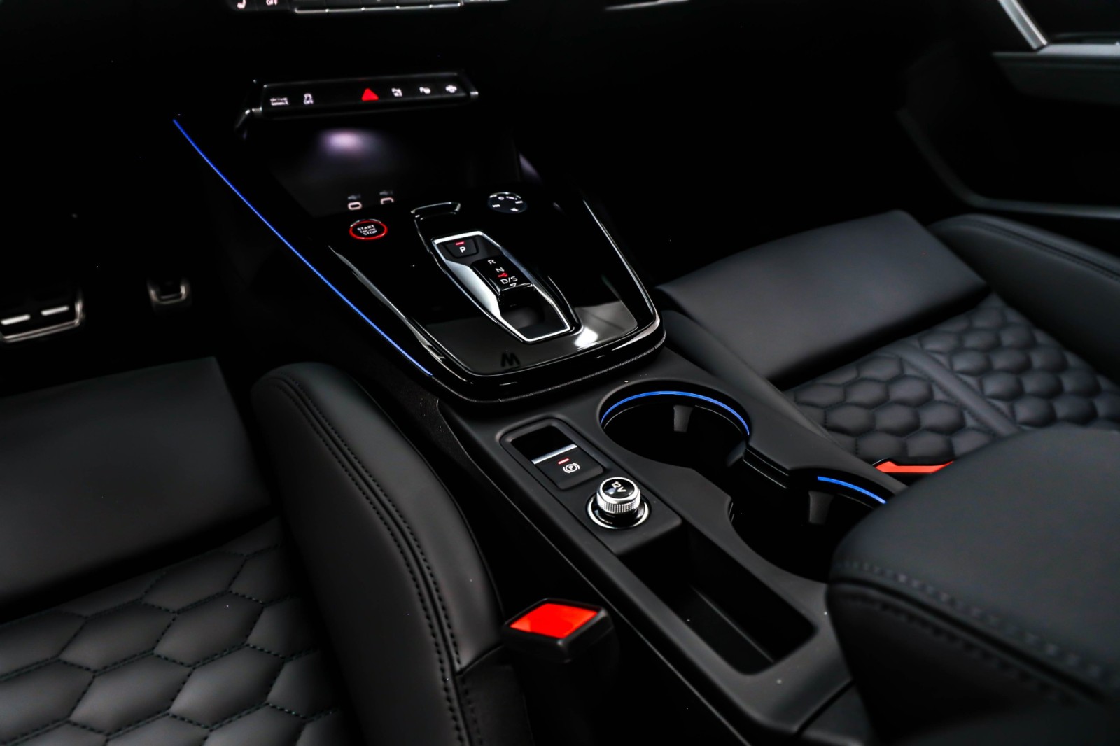 New 2026 Daytona Gray Pearl Effect Audi quattro image 6