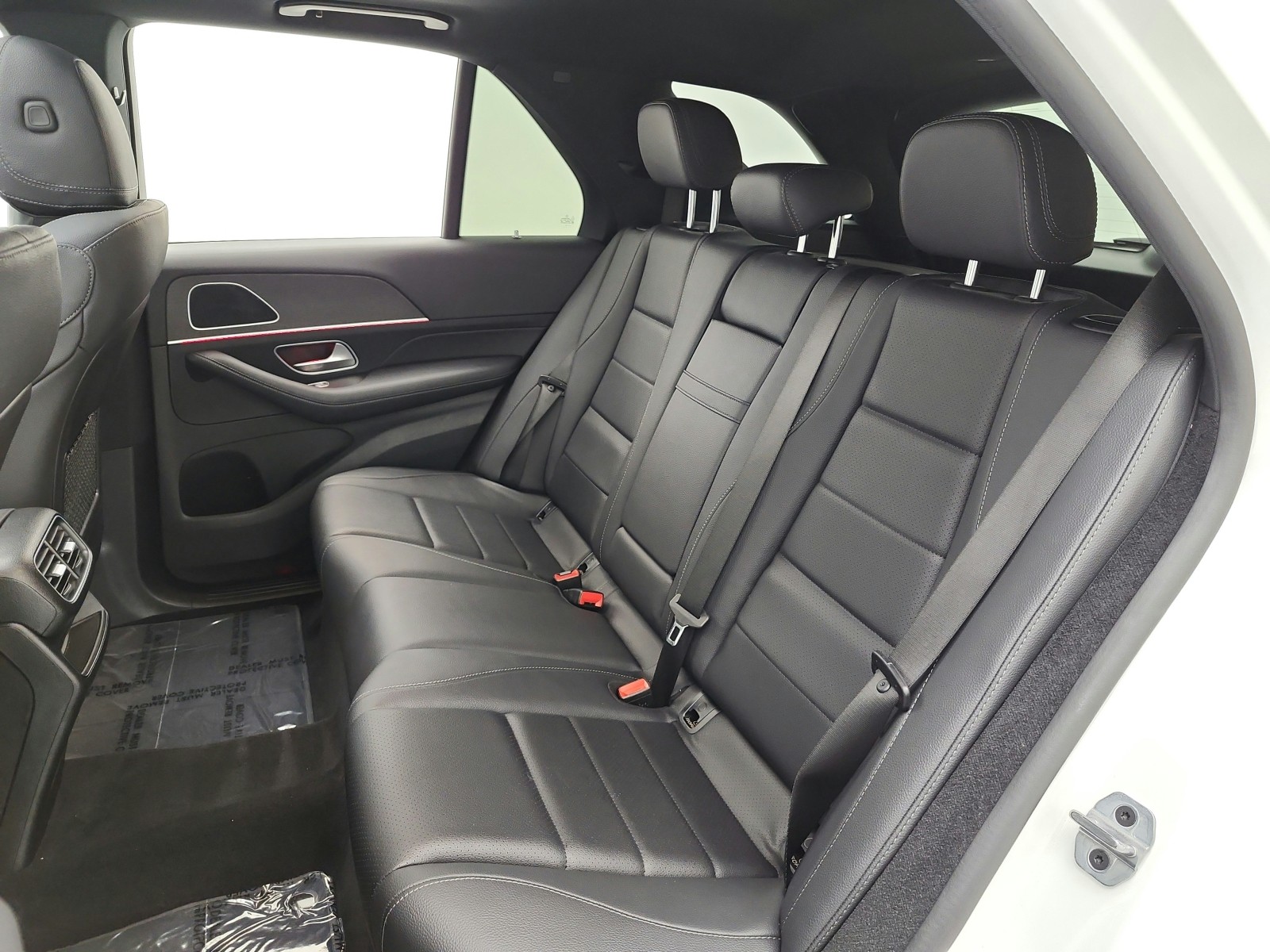 Certified Used 2024 Polar White Mercedes-Benz GLE 350 4MATIC® SUV image 14