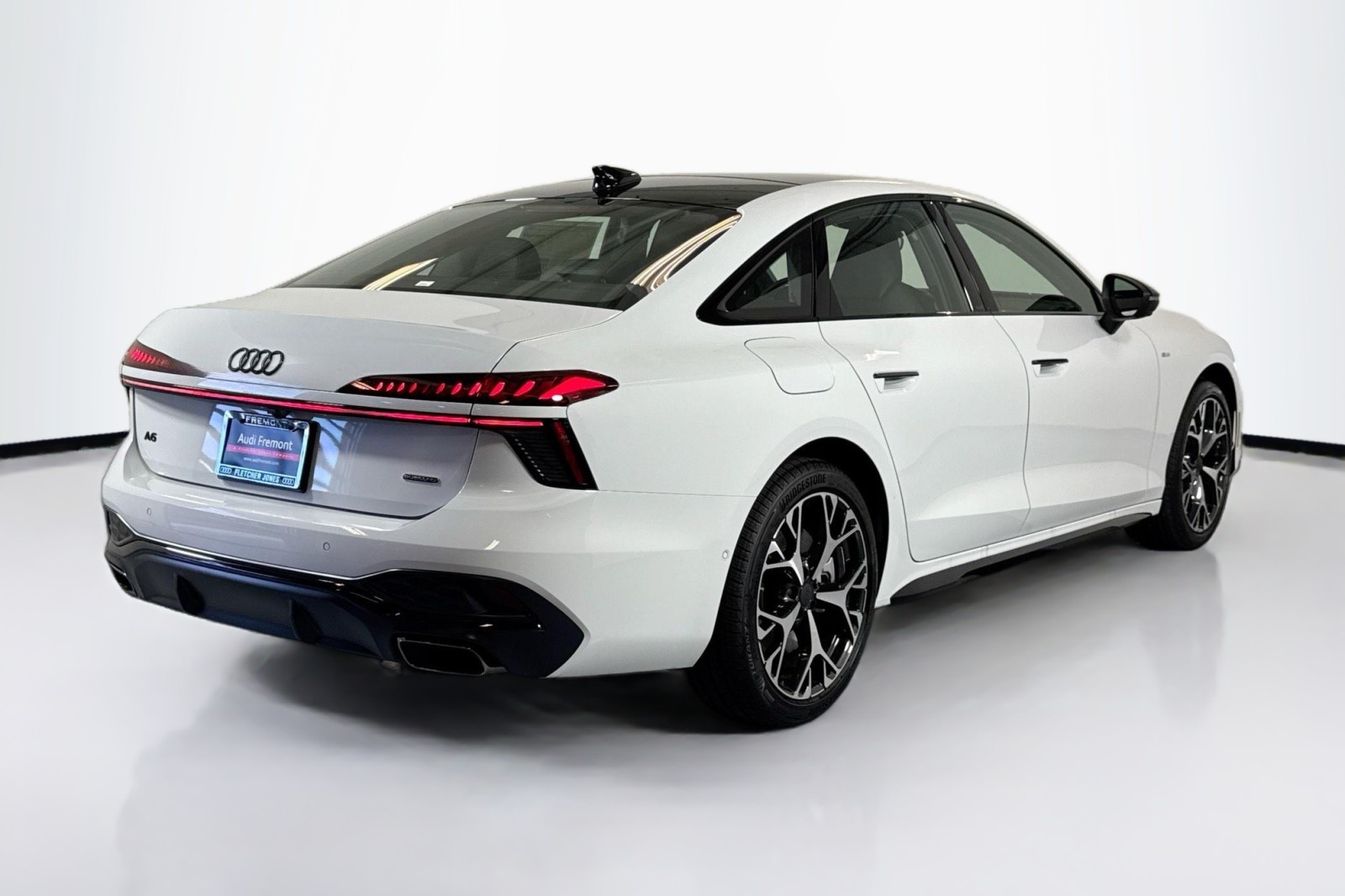 New 2026 GLACIER WHITE Audi Premium Plus quattro image 5