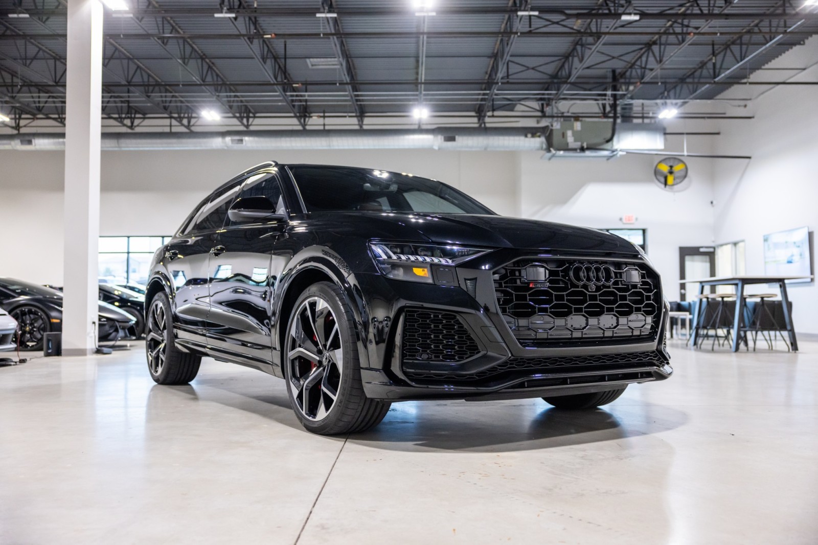 View vehicle photo 3