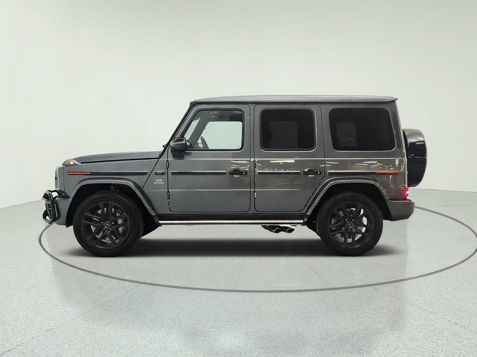 Certified Used 2022 MANUFAKTUR Graphite Metallic Mercedes-Benz AMG® G 63 4MATIC SUV image 8