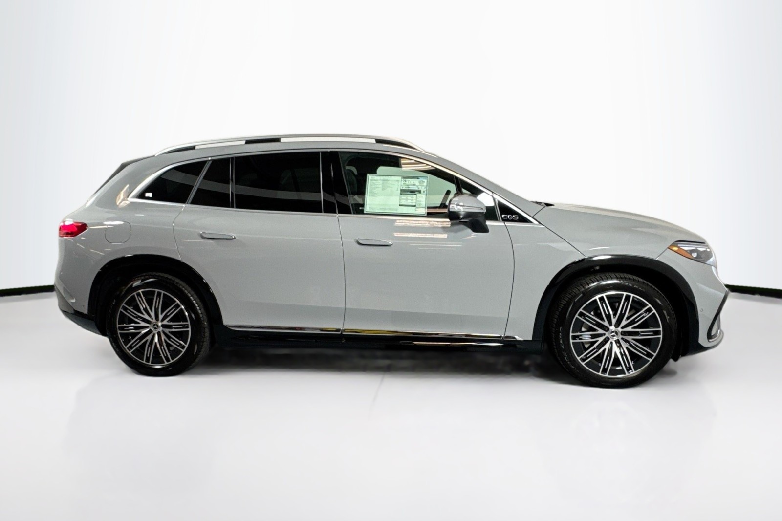 New 2026 MANUFAKTUR Alpine Grey Mercedes-Benz EQS 400 4MATIC® SUV image 4