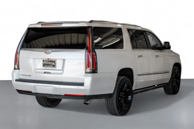 2016 Cadillac Escalade ESV Premium Collection 8