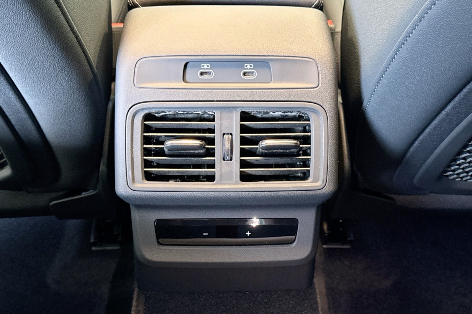 New 2025 Daytona Gray Pearl Effect Audi Premium Plus 2.0 TFSI quattro image 22