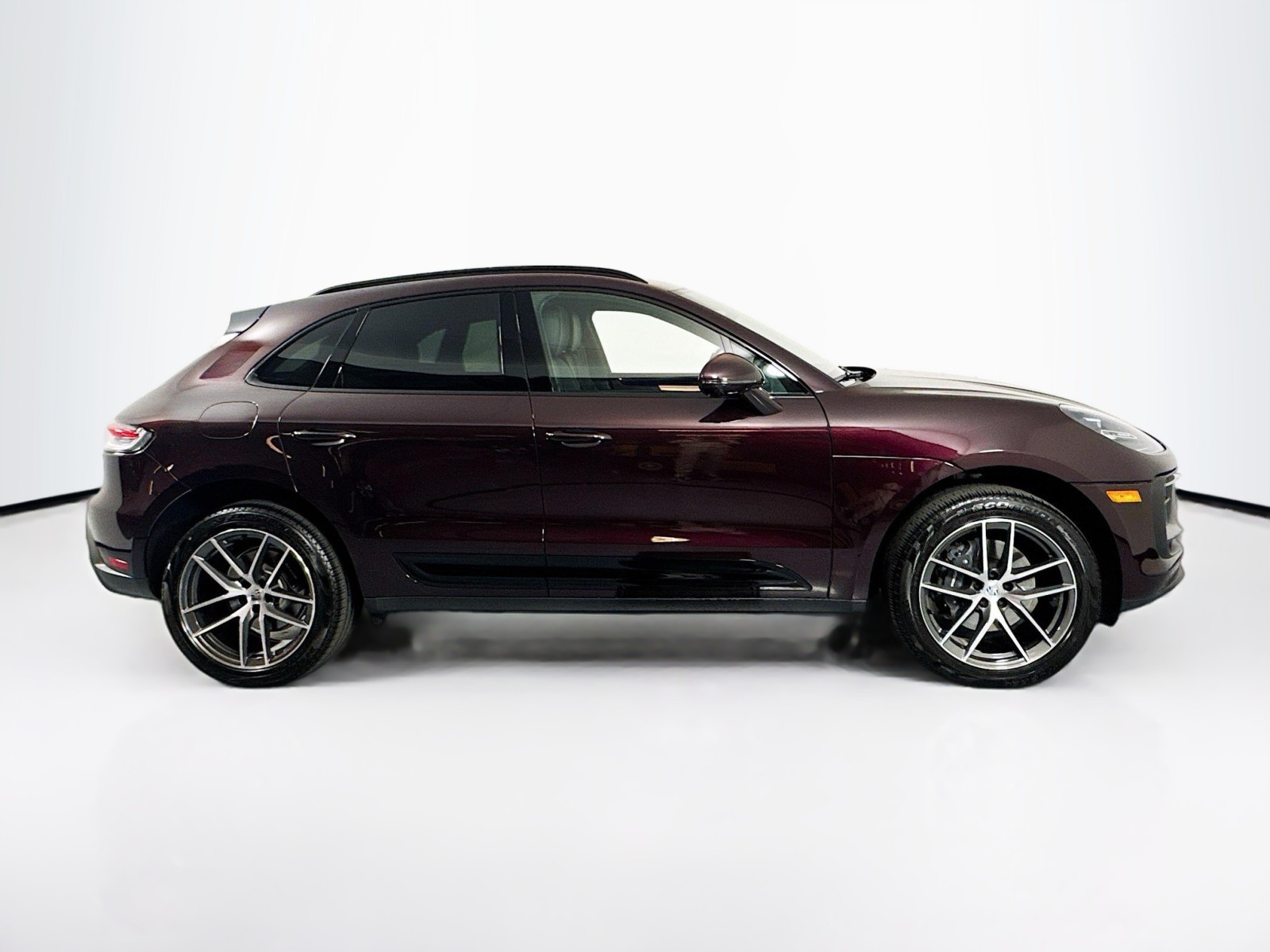 2024 Porsche Macan  4