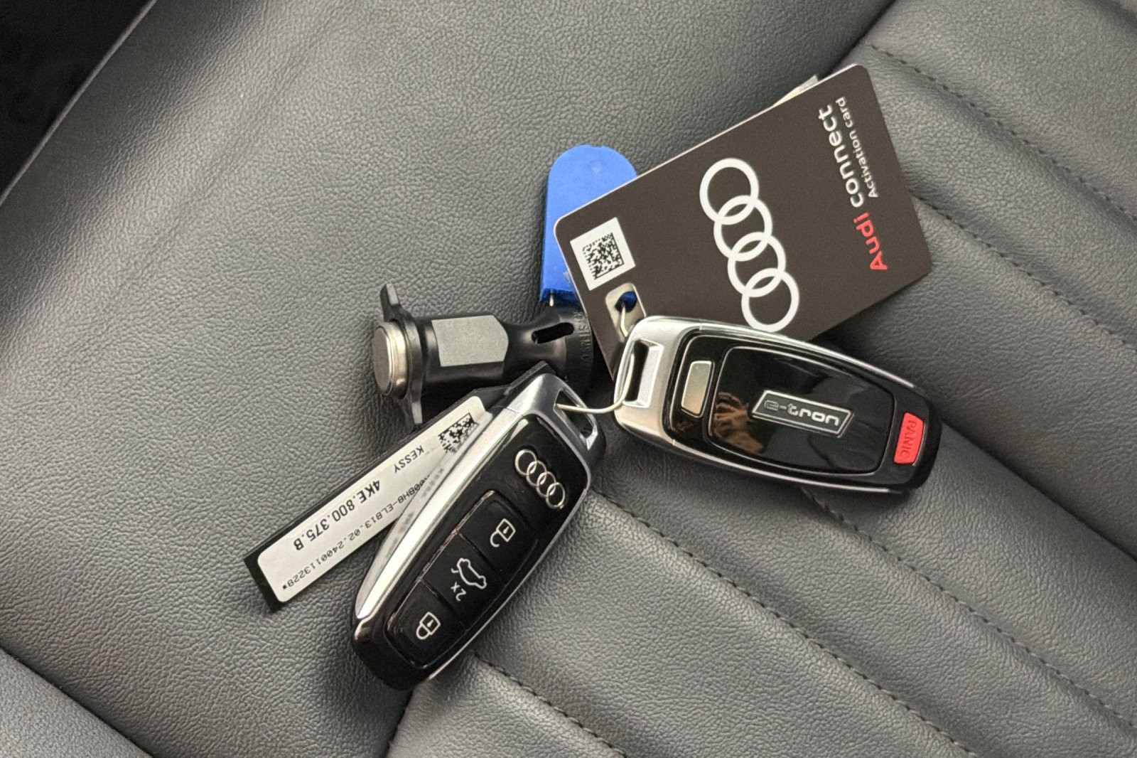 Used 2024 Manhattan Gray Metallic Audi Premium quattro image 25