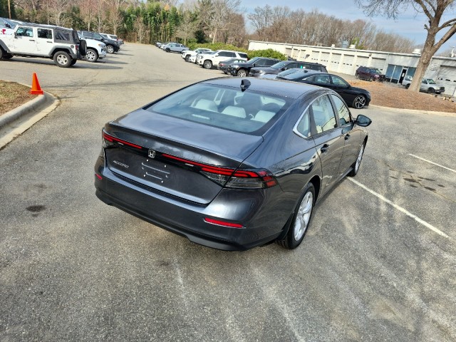 HondaAccord Sedan7