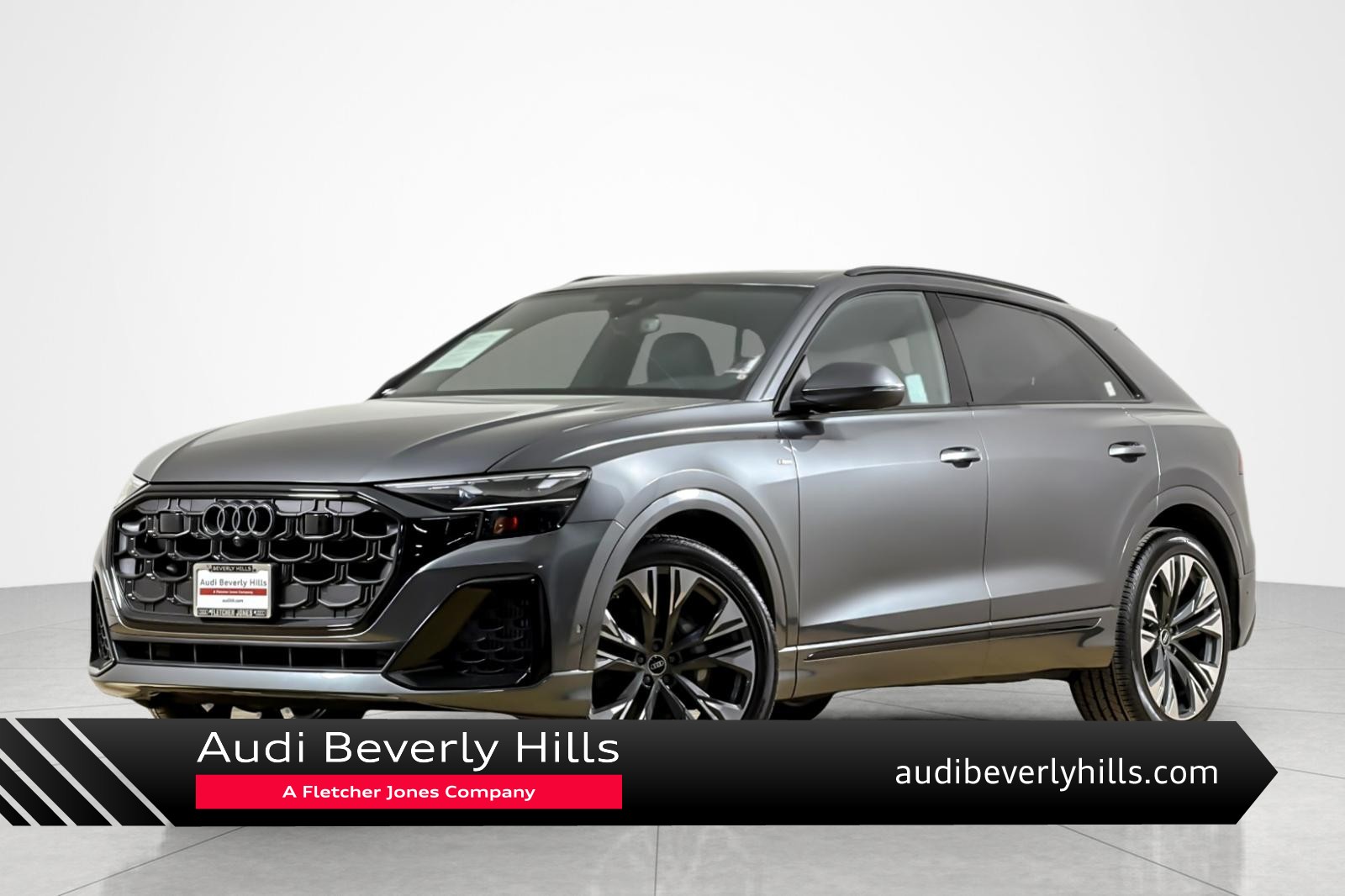 Daytona Gray Pearl Effect 2026 Audi Q8 SUV / Crossover All-Wheel Drive Automatic
