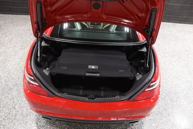 2012 Mercedes-Benz SLK 350 AMG Sport 2dr Roadster in , 