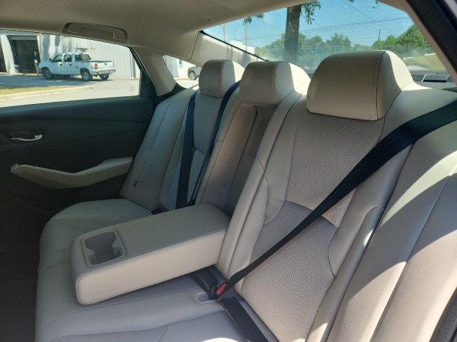 HondaAccord Hybrid30