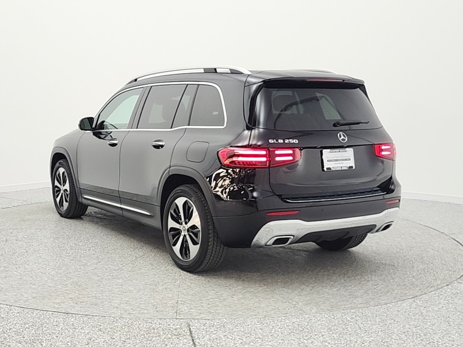 Certified Used 2025 Night Black Mercedes-Benz GLB 250 SUV image 7