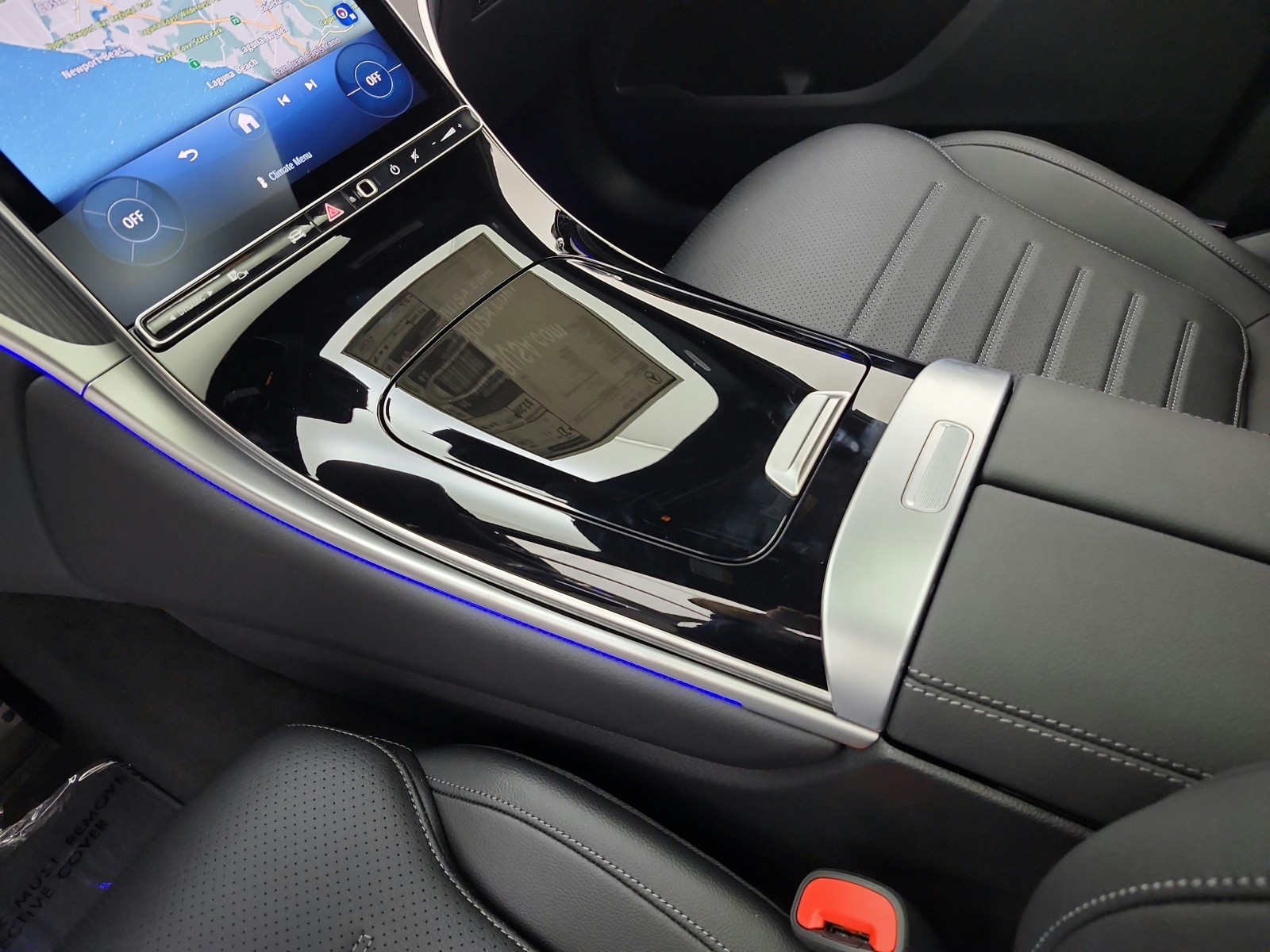 New 2027 Black Mercedes-Benz GLC 300 SUV image 10