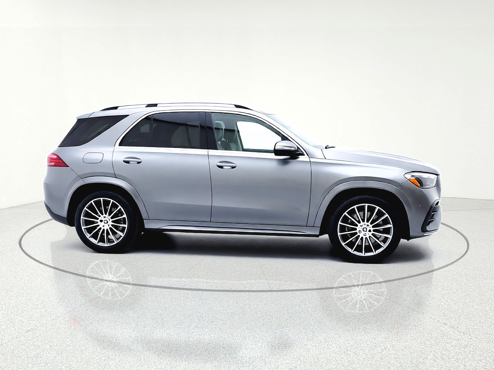 Certified Used 2025 Selenite Grey Metallic Mercedes-Benz GLE 350 4MATIC® SUV image 11