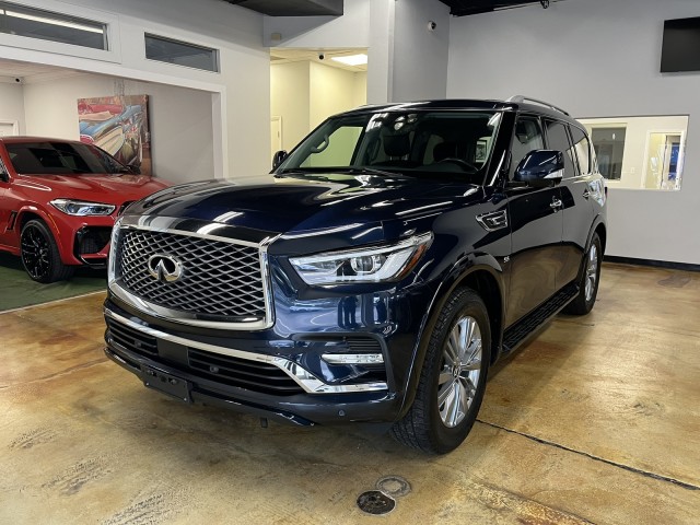 2019 INFINITI QX80 LUXE 3