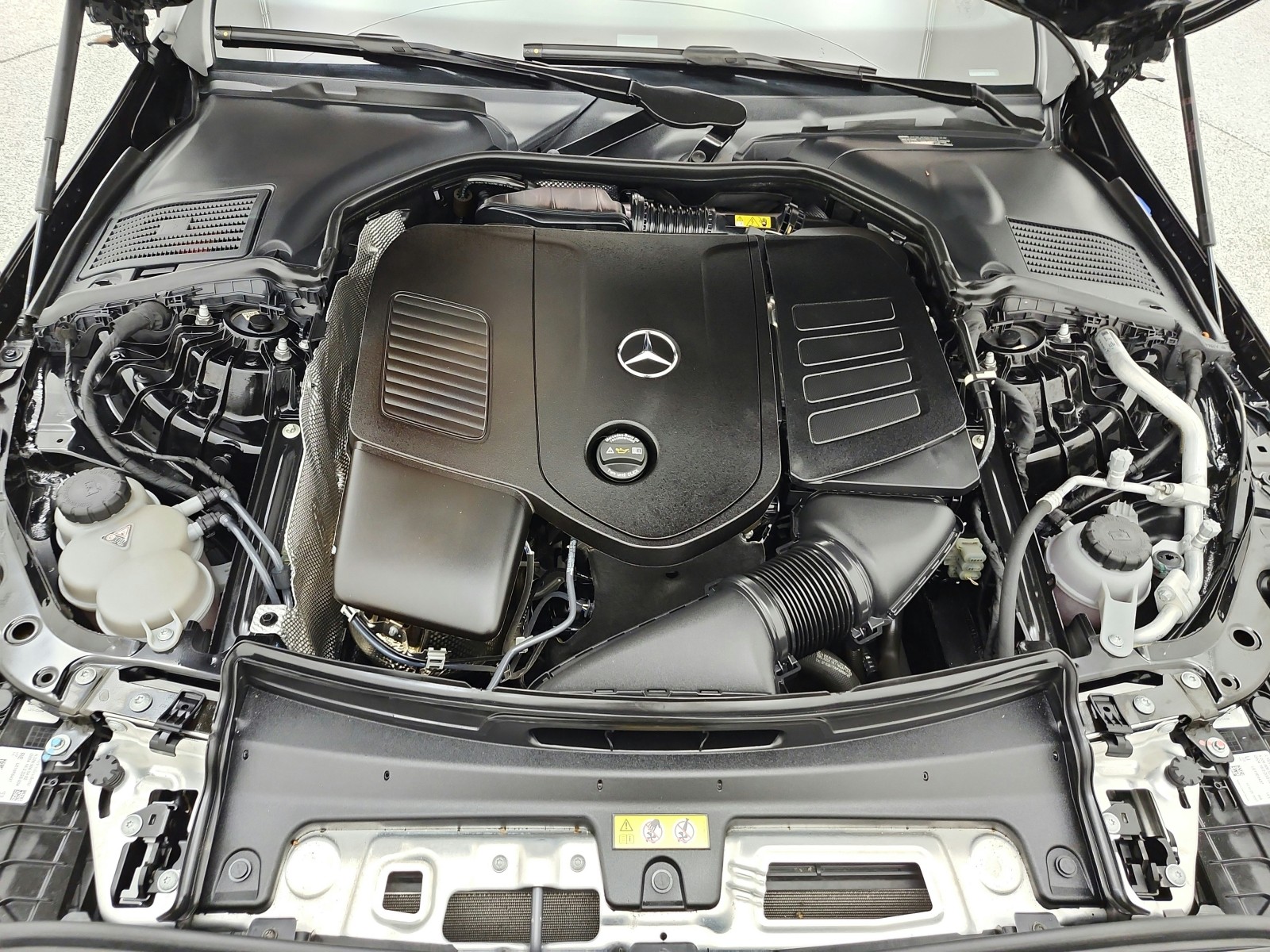 Used 2024 Black Mercedes-Benz C 300 Sedan image 17