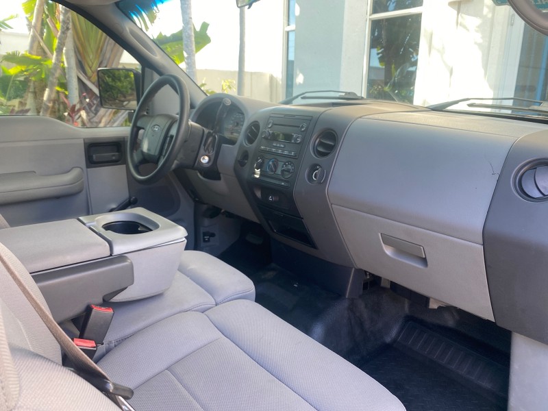 2006 Ford F-150 STX 4 DOOR LOW MILES 92,223 in ,