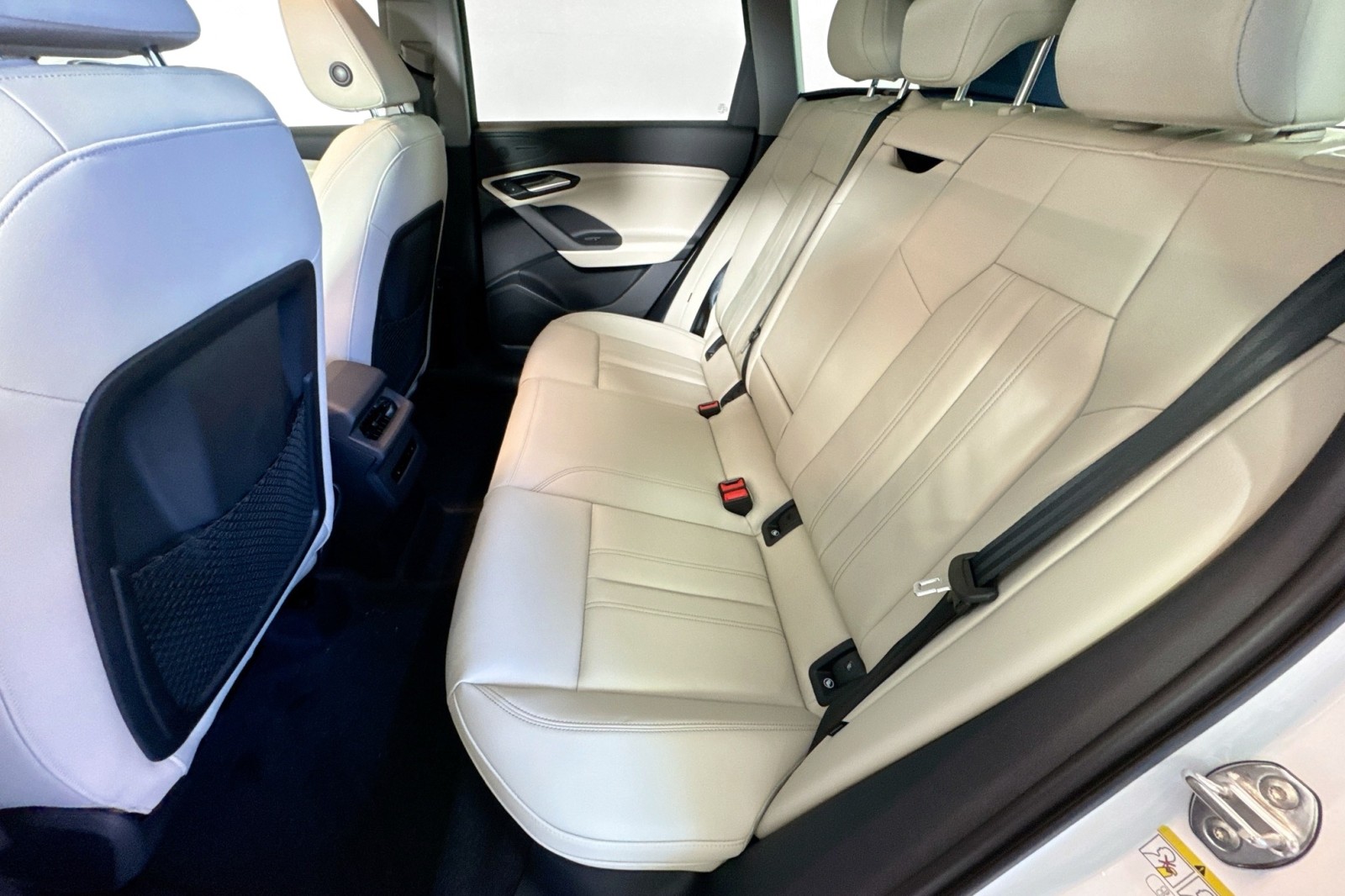 New 2025 Glacier White Metallic Audi Premium quattro image 21