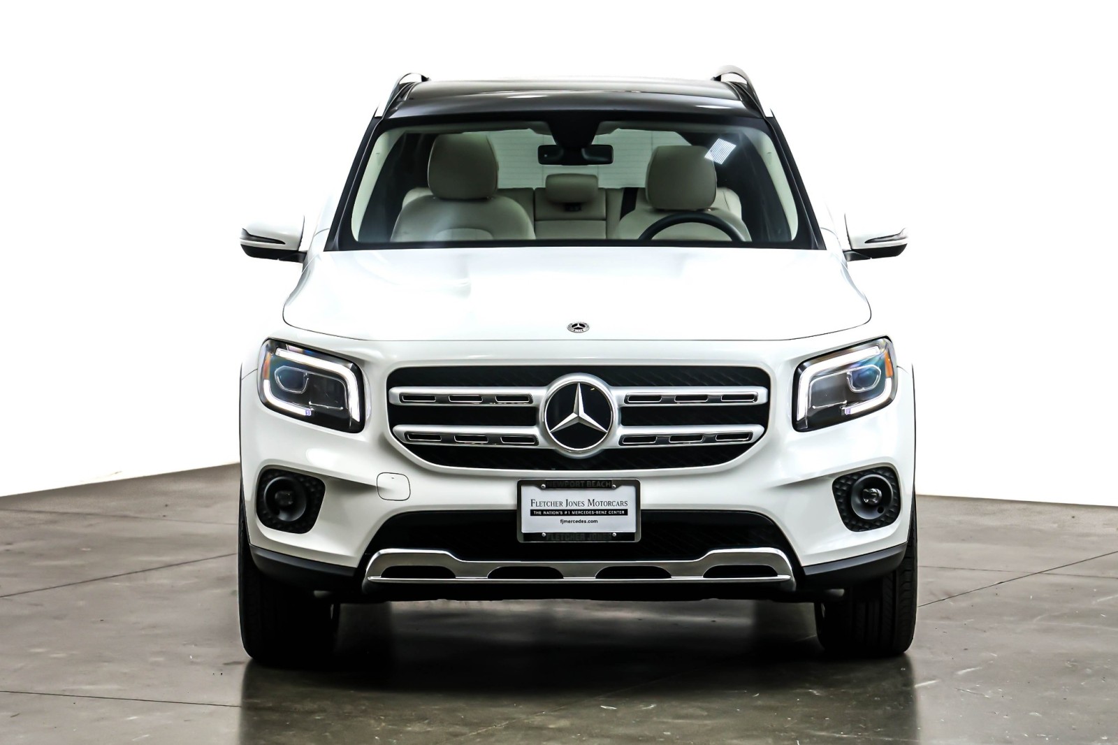 Used 2023 Polar White Mercedes-Benz GLB 250 image 2