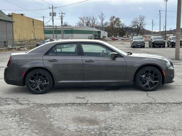 2022 Chrysler 300 300S 2