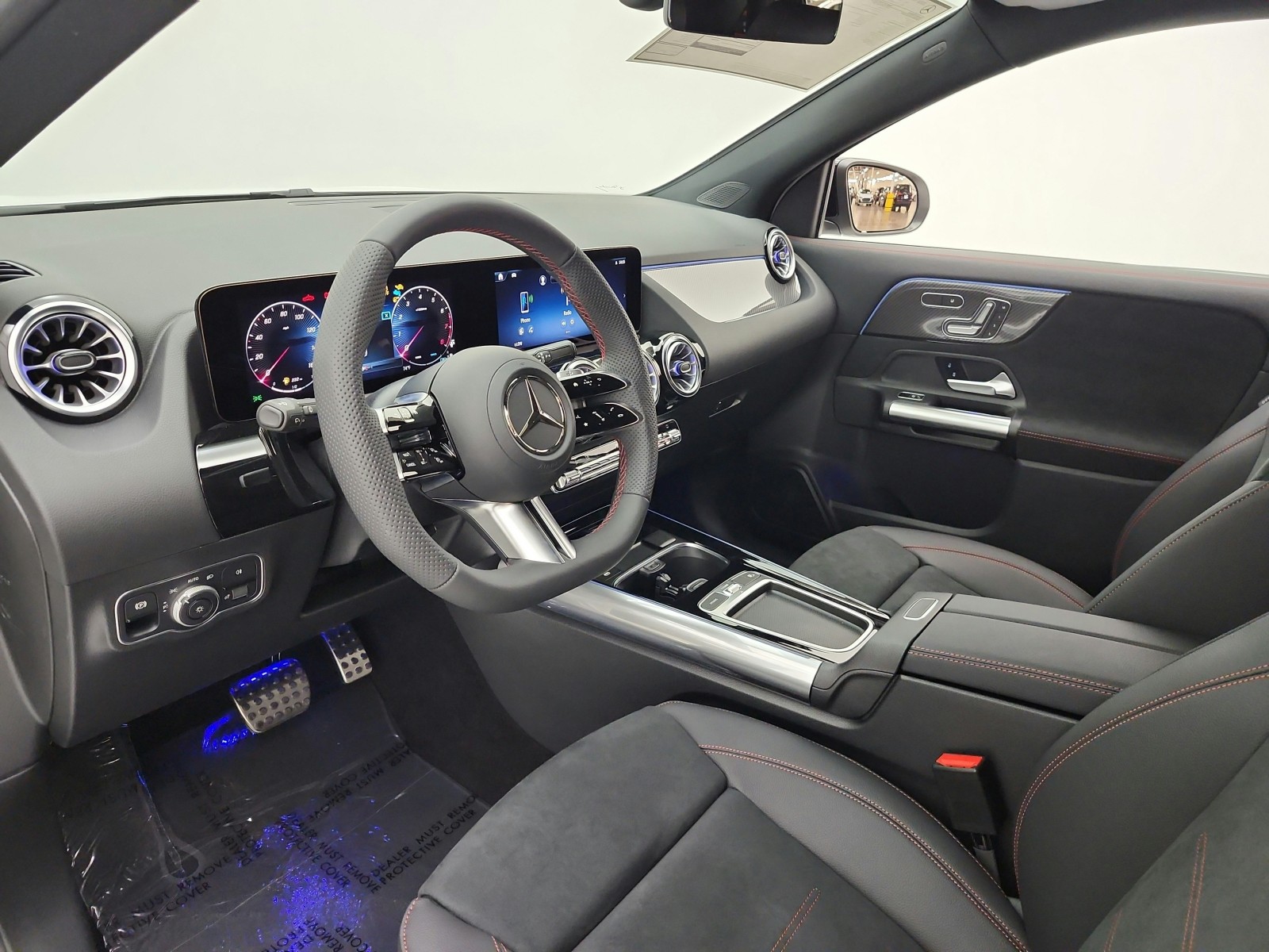 New 2026 Polar White Mercedes-Benz GLA 250 SUV image 10