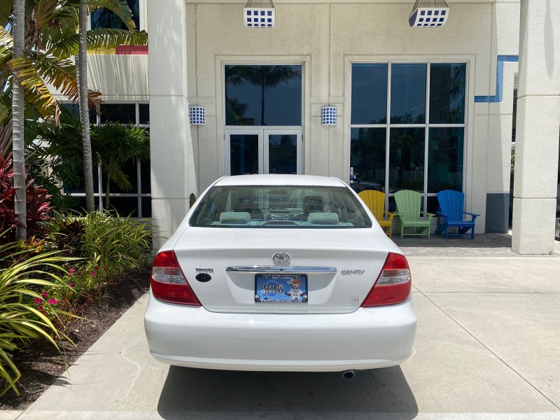 2003 Toyota Camry LE LOW MILES 61,005 in , 