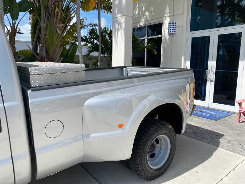 2001 Ford Super Duty F-350 DRW XL 1 OWNER LOW MILES 14,269 in , 