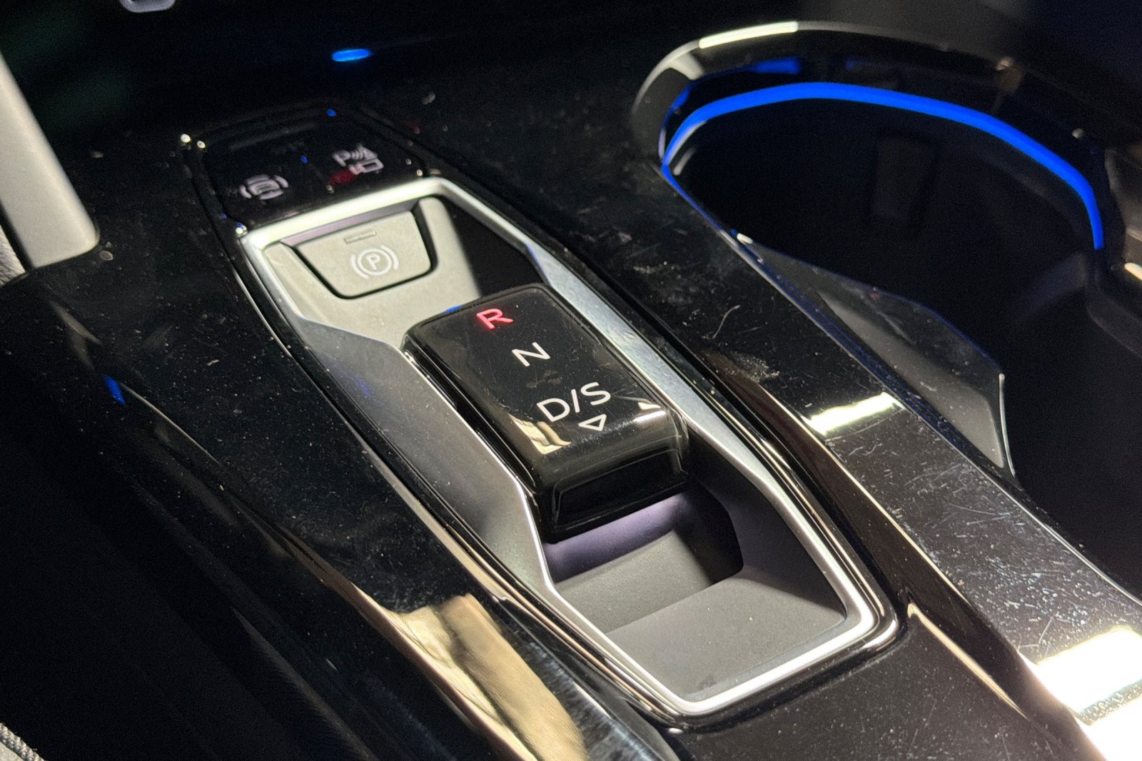 Used 2025 Tambora Gray Metallic Audi Premium 2.0 TFSI quattro image 21