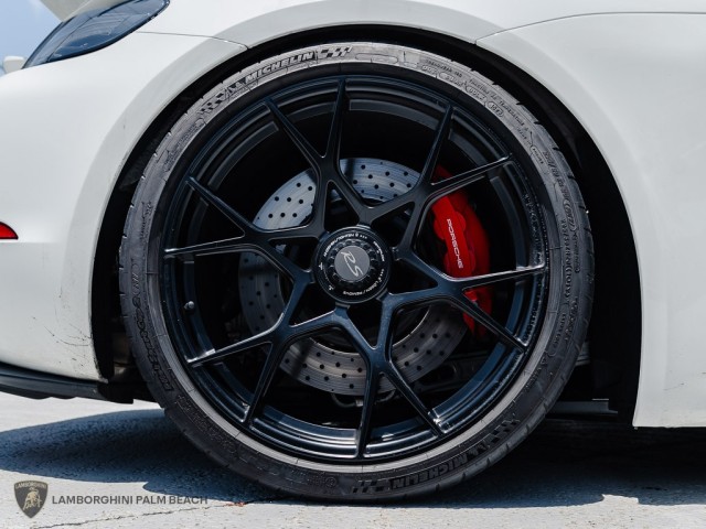 Porsche 718 Cayman