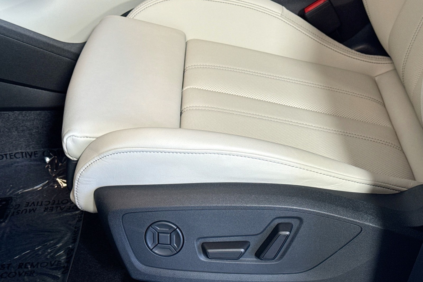 New 2025 Glacier White Metallic Audi Premium Plus quattro image 16