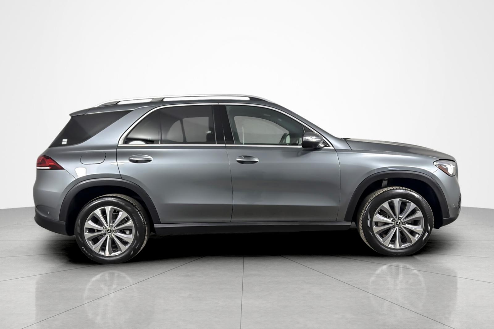 Used 2022 SLENITE GREY Mercedes-Benz GLE 350 4MATIC® SUV image 6