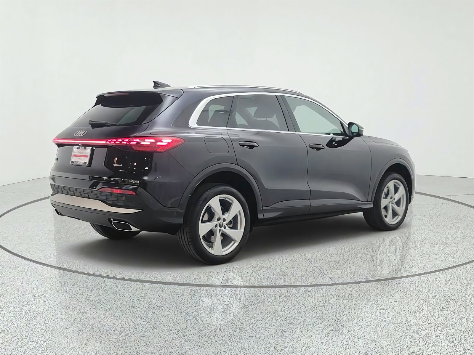 Used 2025 Mythos Black Metallic Audi Premium Plus image 5