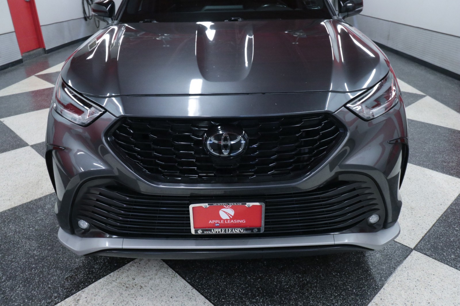 Used Car 2022 Toyota Highlander  Xse For Sale Under $35,000 In Austin, Texas