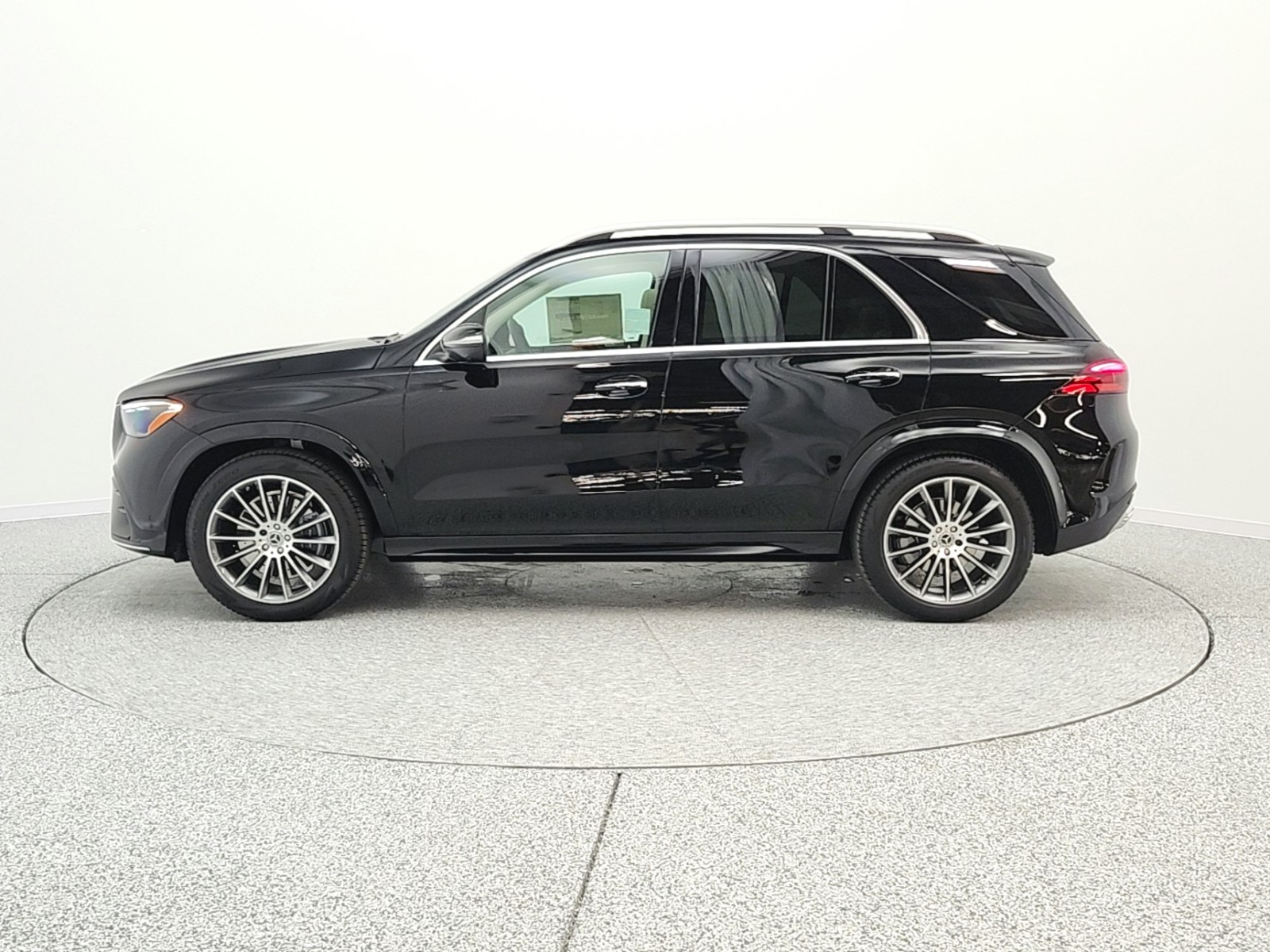New 2026 Black Mercedes-Benz GLE 450 image 8