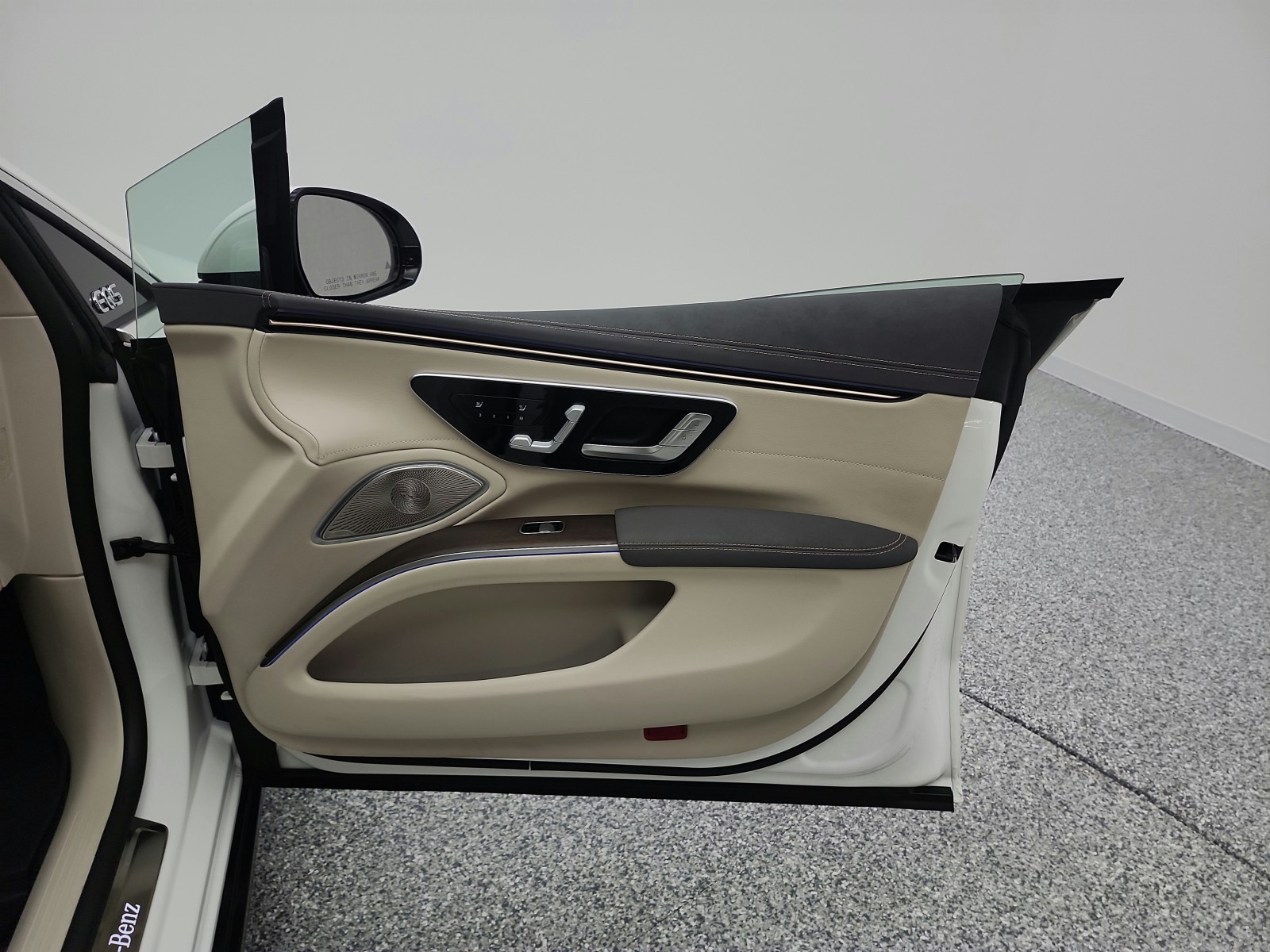 Certified Used 2022 Polar White Mercedes-Benz EQS 450+ Sedan image 34