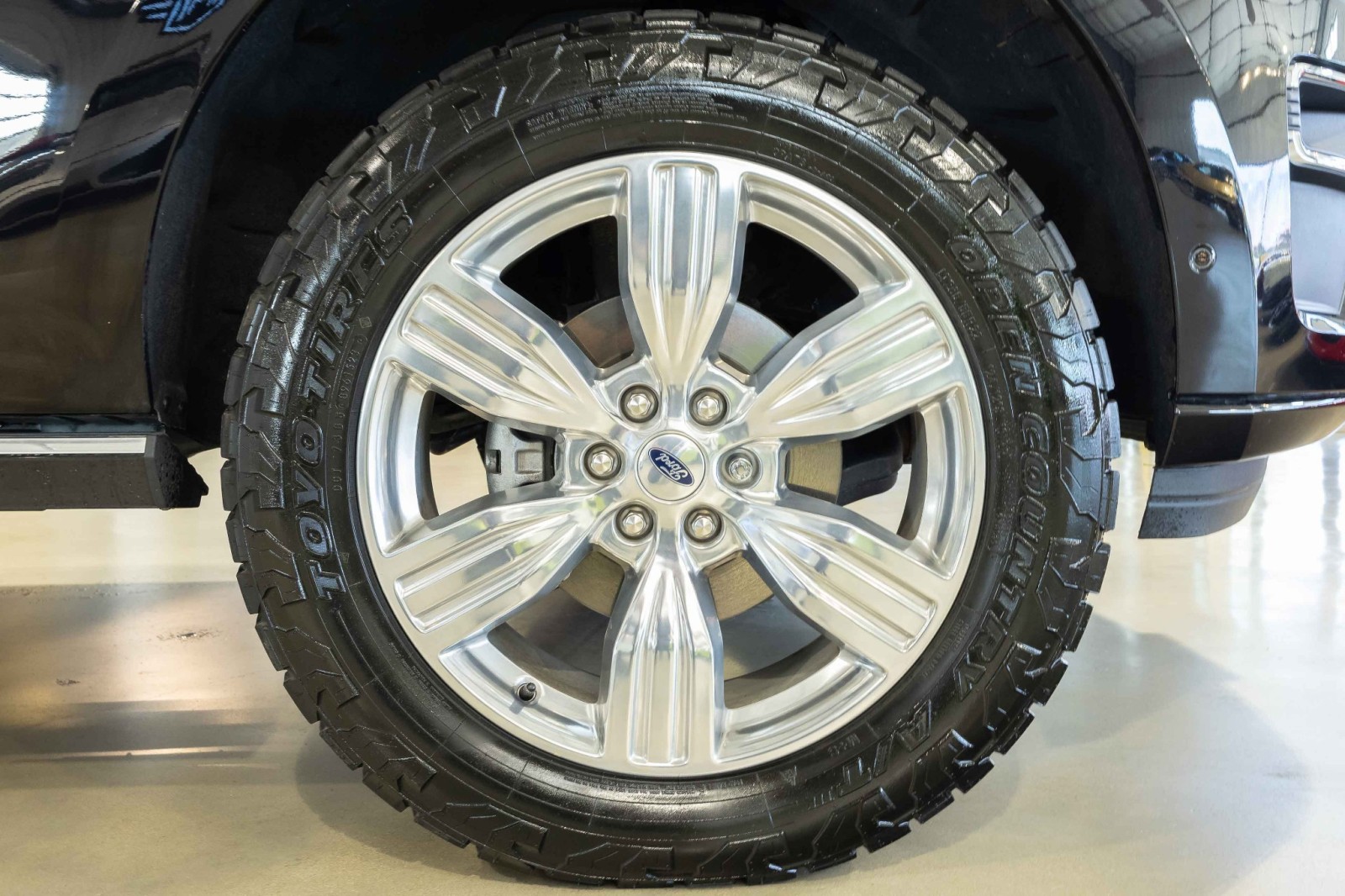 Used Car 2024 Ford Expedition Max  Platinum For Sale In Boerne, Texas