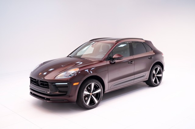 2023  Macan  in , 