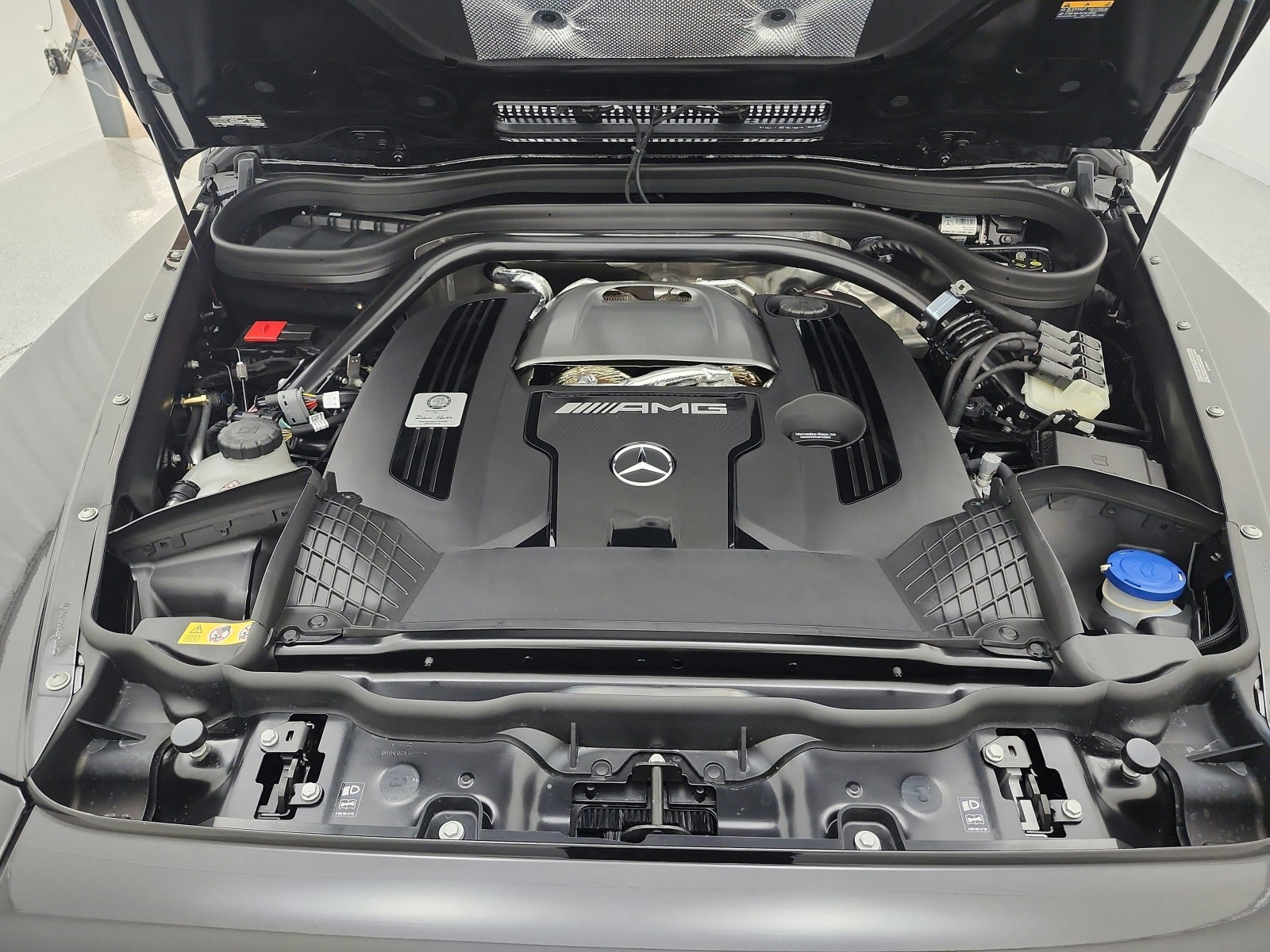 New 2026 Obsidian Black Metallic Mercedes-Benz AMG® G 63 image 12